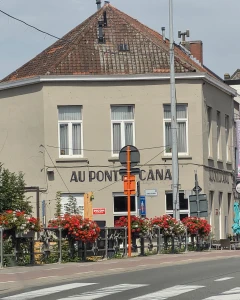 Foto van Au Pont Du Canal