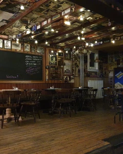 Foto van Café Crossroad
