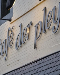 Foto van Der Pley 5