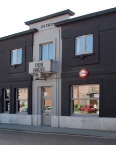 Foto van Den Engel
