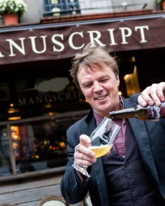 Foto van Manuscript 10