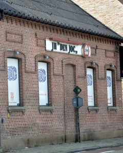 Foto van Den Joc