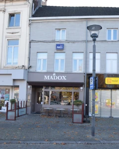 Foto van Madox
