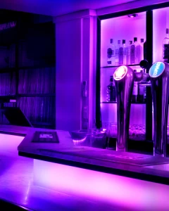Foto van The Long Play Bar 4
