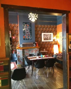 Foto van Woodstock, het café 6