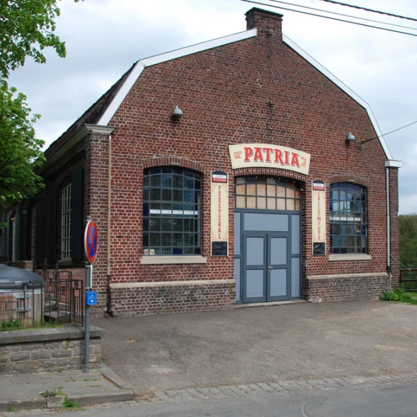 Foto van Modern