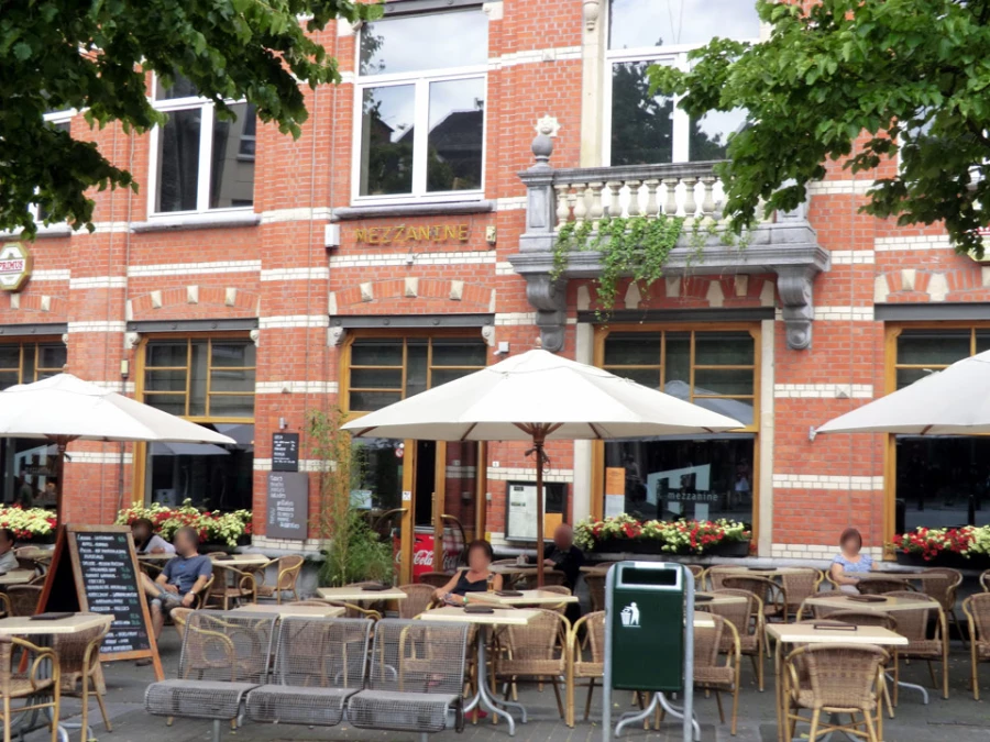 Foto van Mezzanine